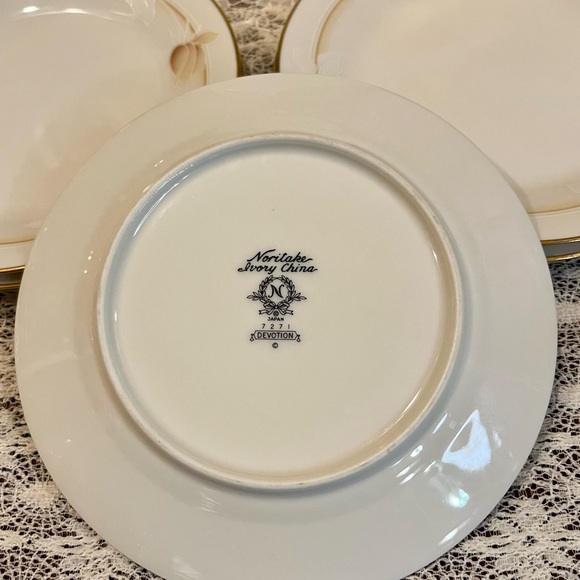 Set of SEVEN Noritake “Devotion” Bread & Butter Plates (Never Used) - Picture 5 of 8